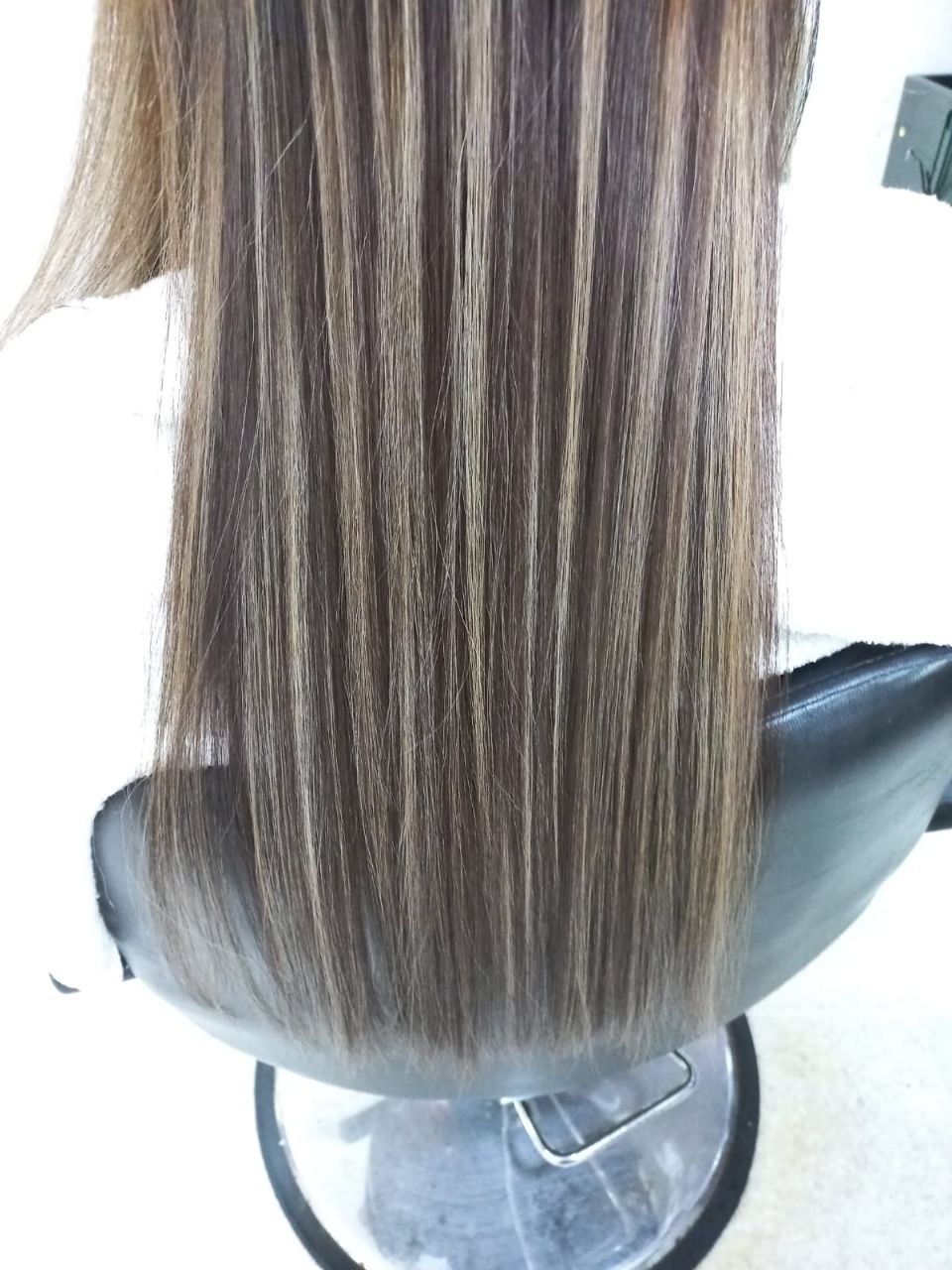 Balayage castaño en Liora Beauty Salon